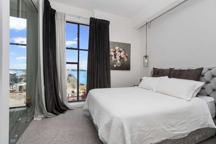 2c/2 Queen Street Auckland Central_13