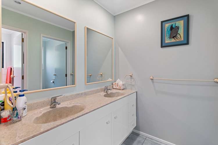 44 Springwater Thames_17