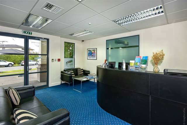 160A Hussey Road Northwood_2