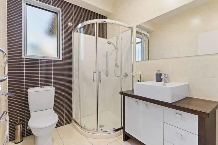 86 Coachman Drive Flat Bush_22