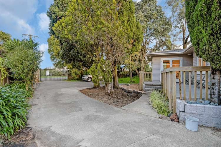 53 Henderson Valley Road Henderson_32