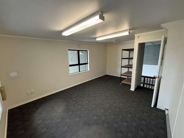 12/51 Ash Road Wiri_3