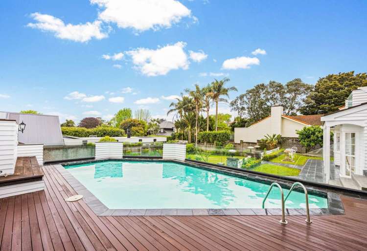 20B Golf Road 1662_16