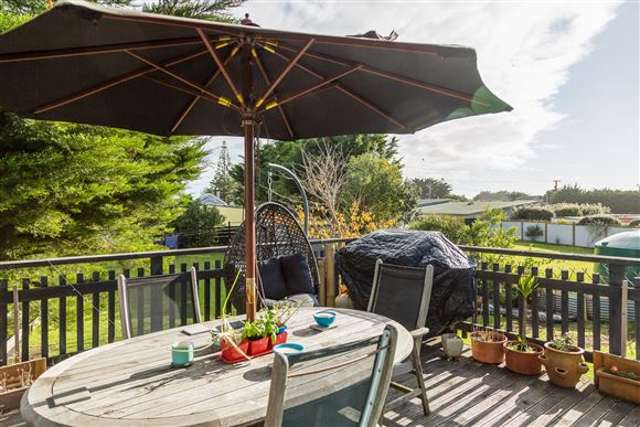 85 Kahukura Avenue Waitarere Beach_2