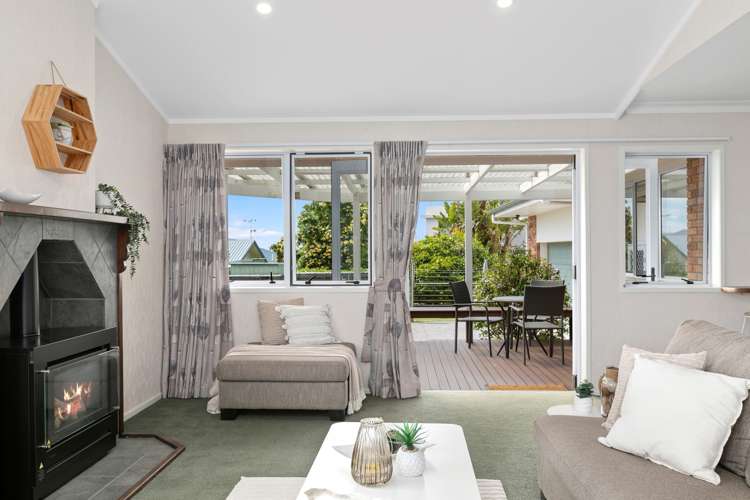 25 Hillcrest Road Otumoetai_6