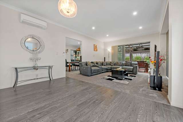 54 Springside Drive Flat Bush_1