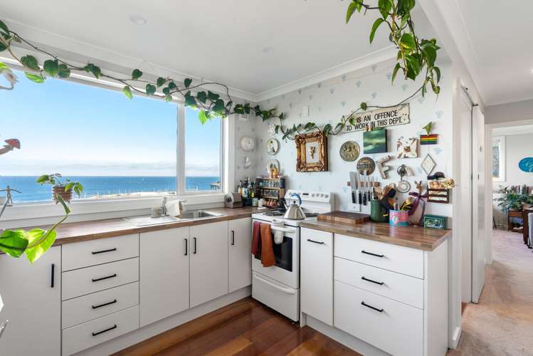 51 High Street Island Bay_16
