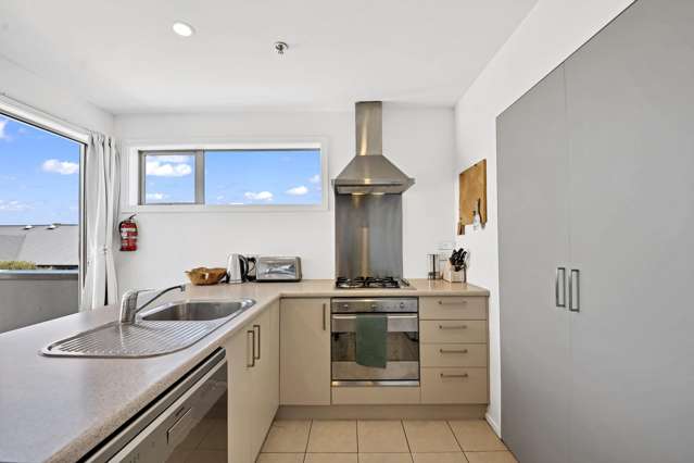 2/9 Cameron Street Sydenham_4