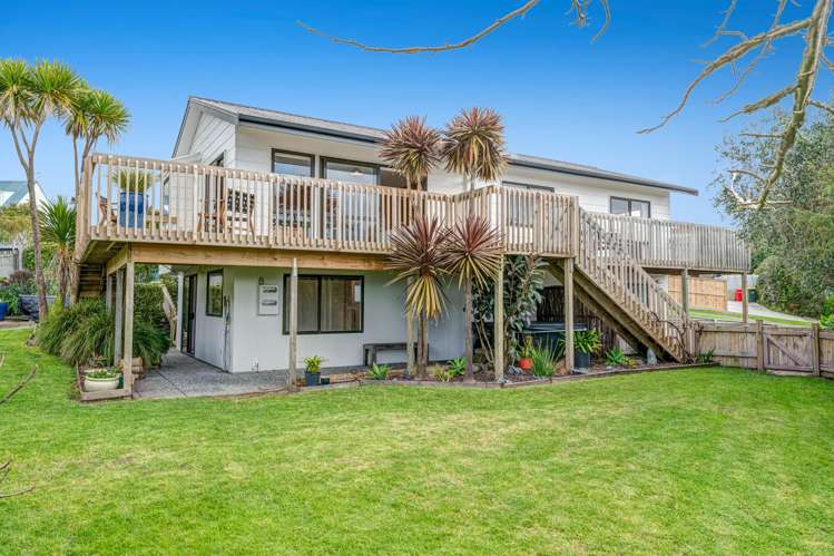 18 Hinemoa Place Snells Beach_1