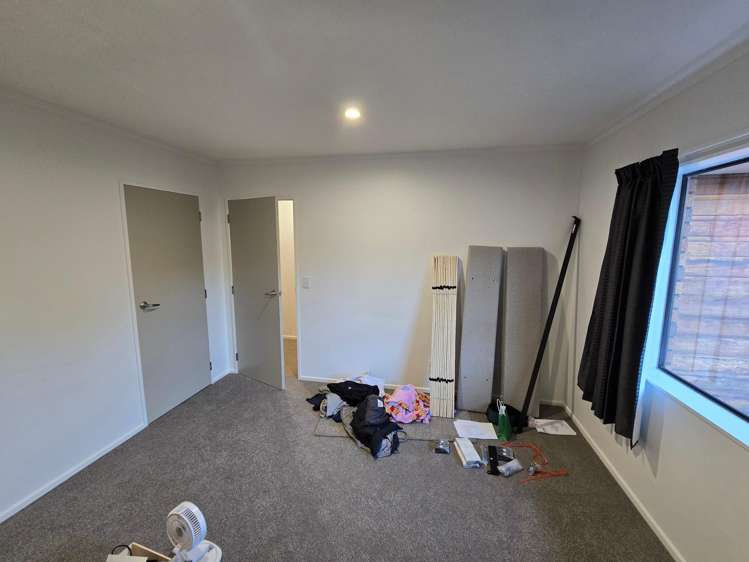 36 Awanui Drive Waikanae_17