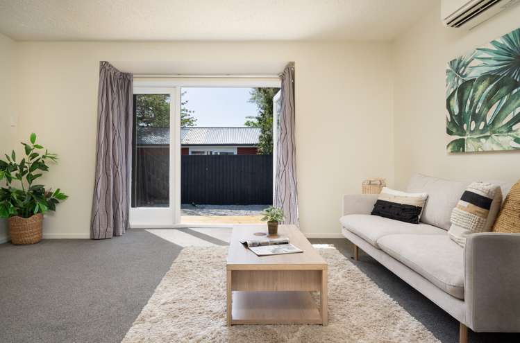 2/176 Riverlaw Terrace Saint Martins_5