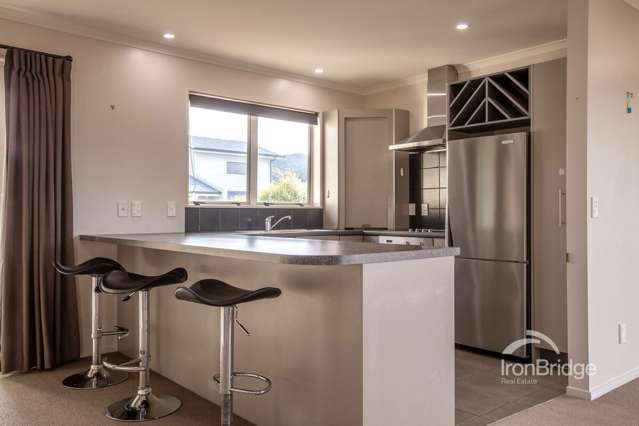 31 Mcewen Crescent Riverstone Terraces_3