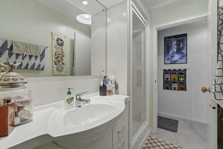 16 Bush Point Road Taipa_35