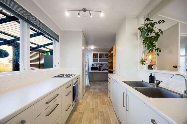33 Brigitte View Snells Beach_6