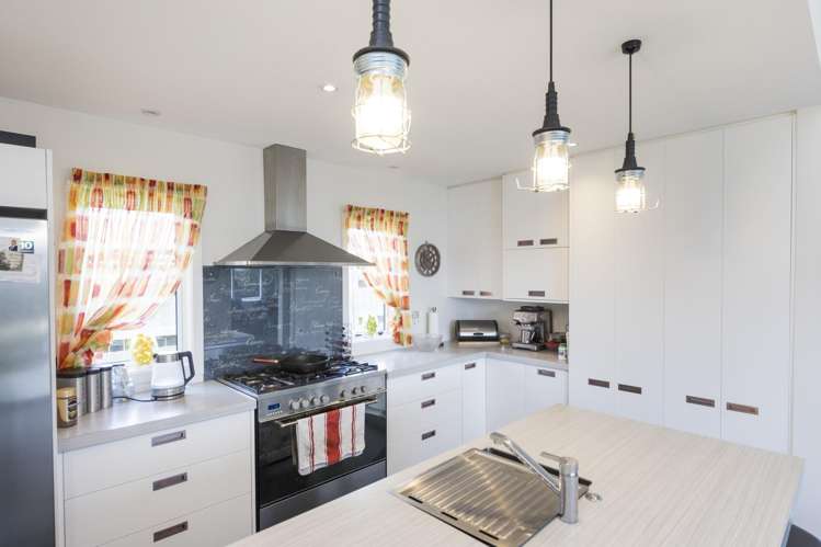 2 Morocco Terrace Kelvin Grove_7
