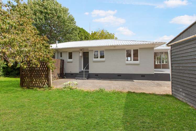 64 Sutton Crescent Papakura_13