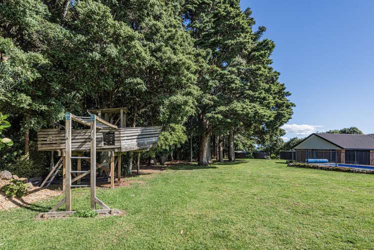 75 Tudehope Road Matarau_28