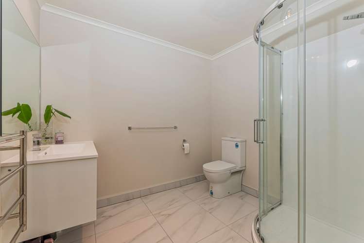 4 Lumbarda Drive Kumeu_12