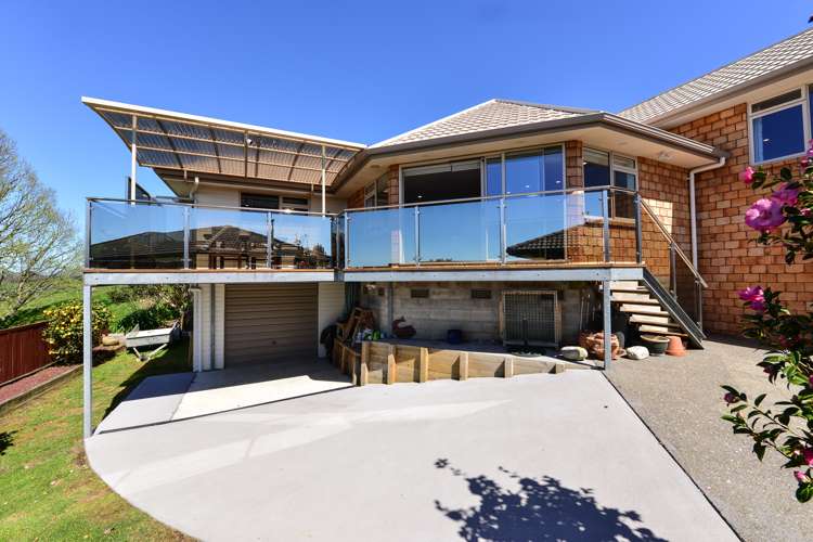 21 Highgrove Drive Grandview Heights_14