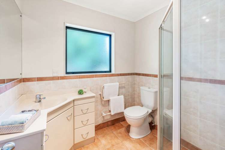 282 Hill Road The Gardens_16