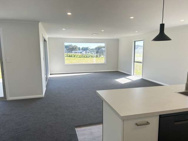 92 Blairlogie Close Otatara_4