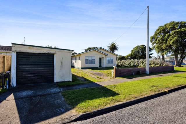 236 Egmont Street Patea_1