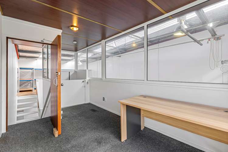 Unit B7/7-9 Tait Place Rosedale_6