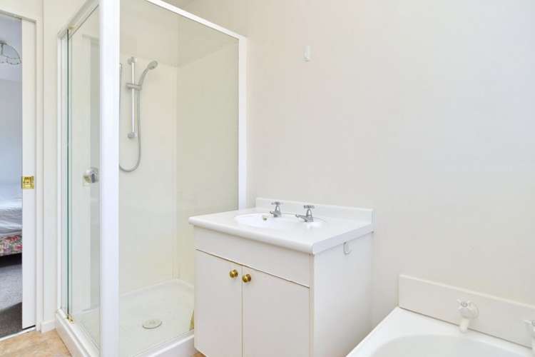 48a Glenmore Avenue Casebrook_10