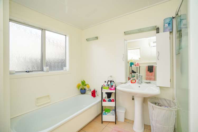 63 Bamborough Street Richmond_9