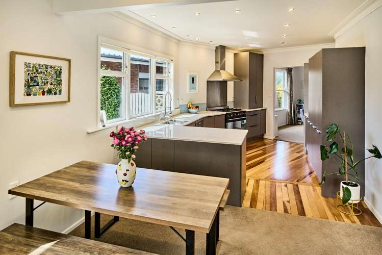 13 St Edmund Crescent Tawa_2