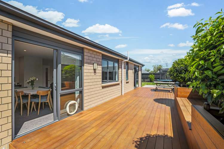 80 Sunline Avenue Lincoln_8