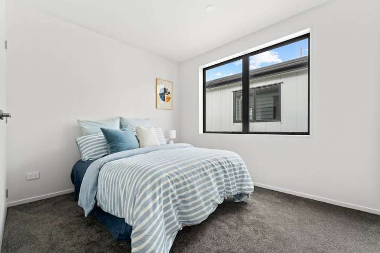 21 Bronzewater Drive Silverdale_10