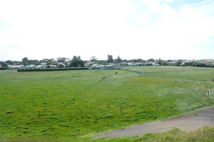 32 Hadfield Street Patea_20