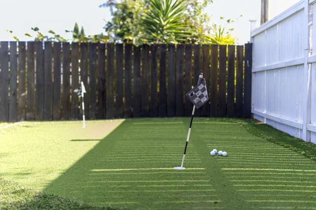 56 Golf Road New Lynn_3