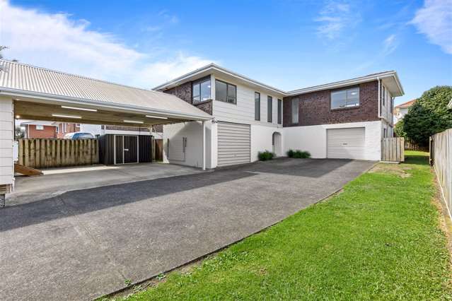 181 & 181A Hobsonville Road Hobsonville_4