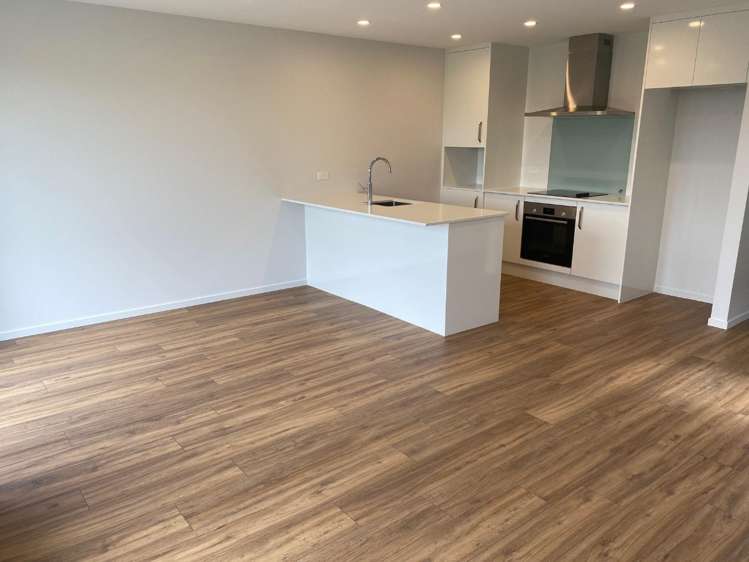 1/30 Lady Isaac Drive Rolleston_4