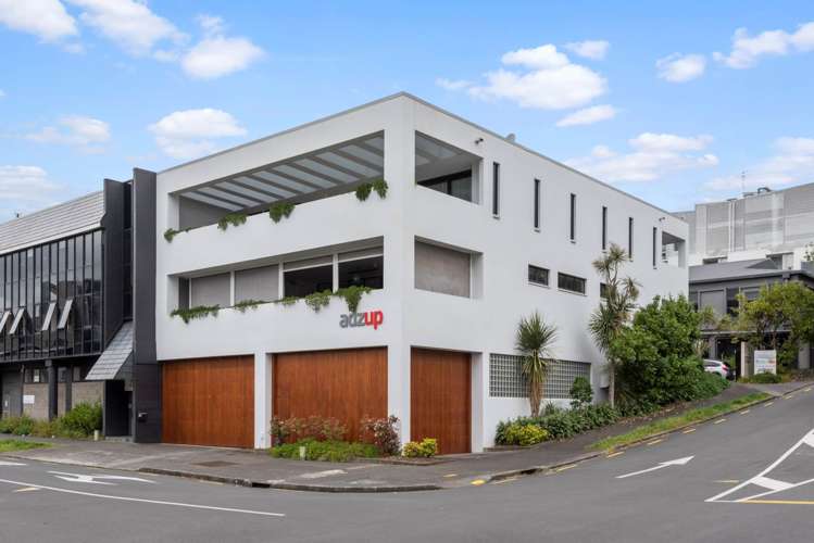 Level 2/36 Crummer Road_0