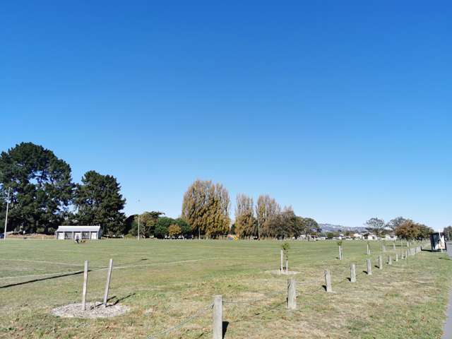 8 Pages Road Linwood_4