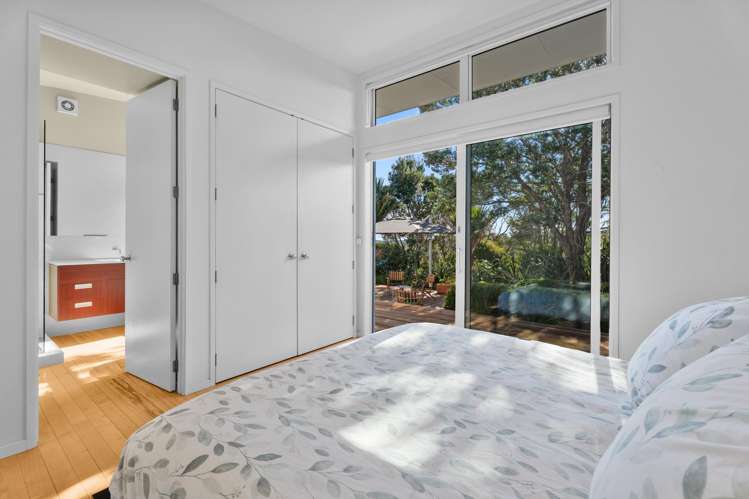 14 Pacific Parade Surfdale_17