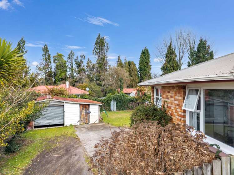 31 Lisa Crescent Mangakakahi_13