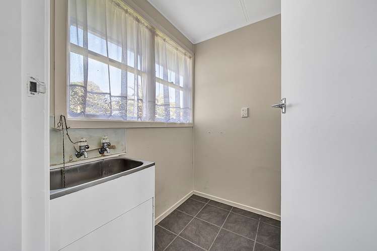 39 Gloucester Street Patea_13