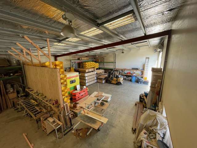 AFFORDABLE INDUSTRIAL UNIT - AVAILABLE NOW