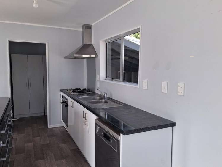 31 Peter Snell Road Ruakākā_5