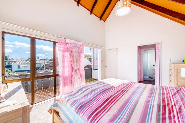 8 Austin Brave Place Favona_19