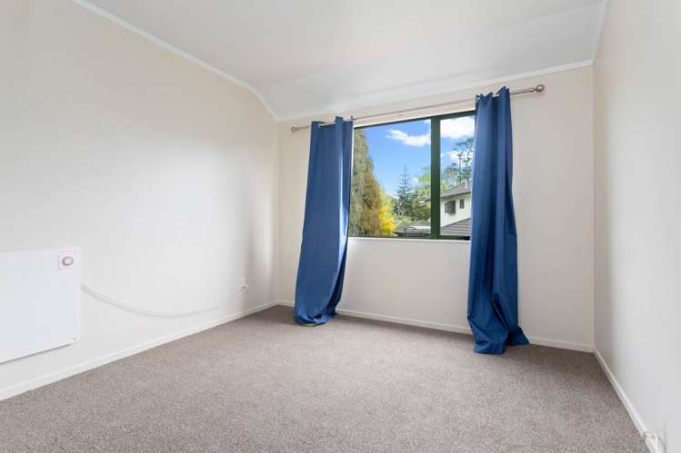 10 Blethyn Place Te Atatu South_9