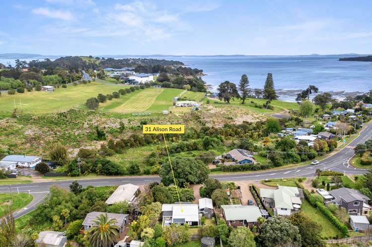 31 Alison Road Surfdale_35