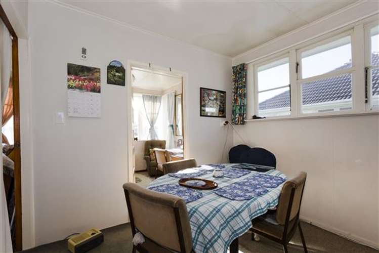 32 Columba Avenue Calton Hill_10