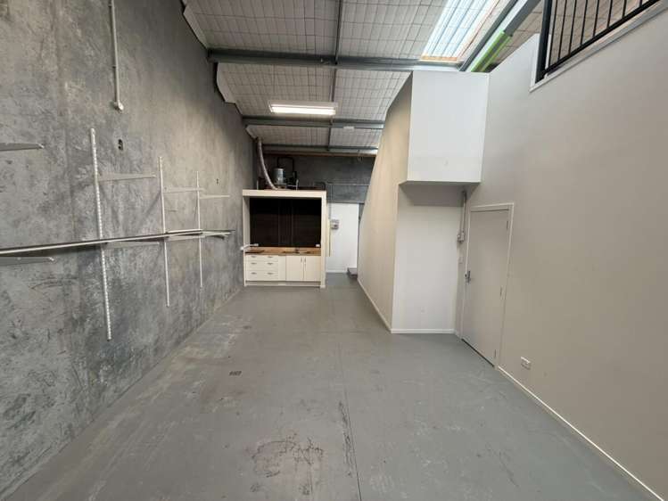 8/1013 Ferry Road Ferrymead_3