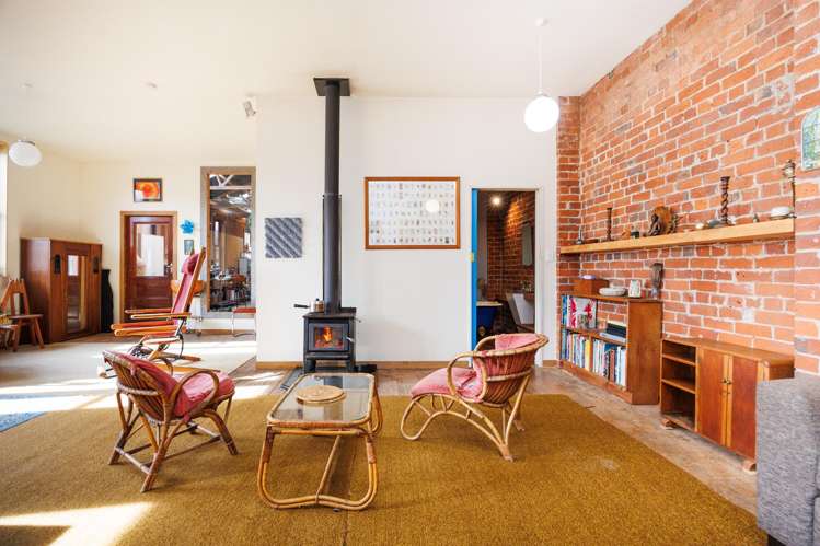 2898 Kimbolton Road Kimbolton_11