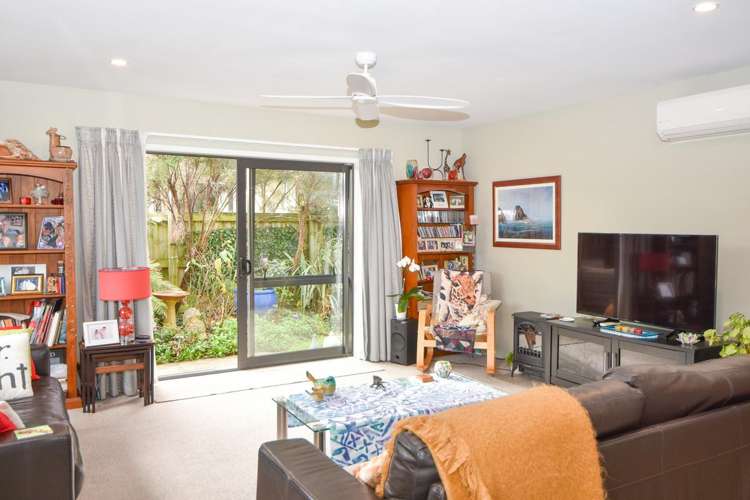 8 Ashmore Park Road Carterton_10